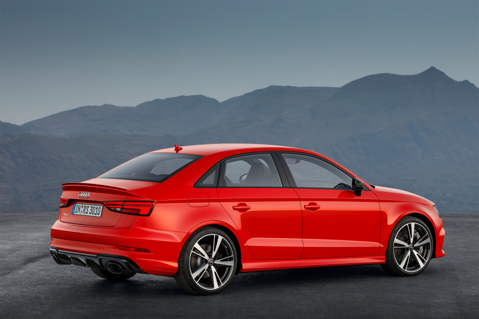 Audi RS 3 lateral