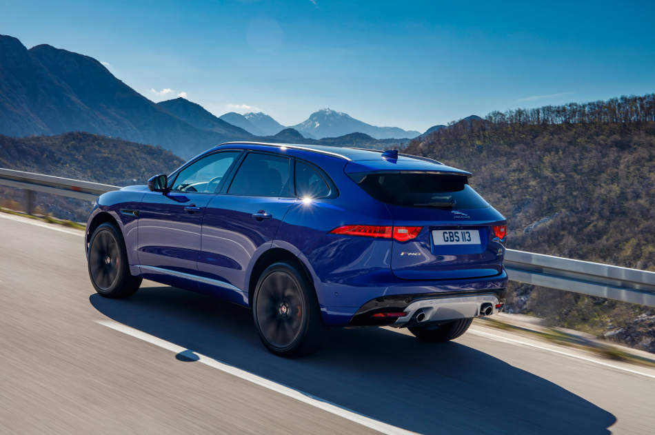 Jaguar F-Pace-3