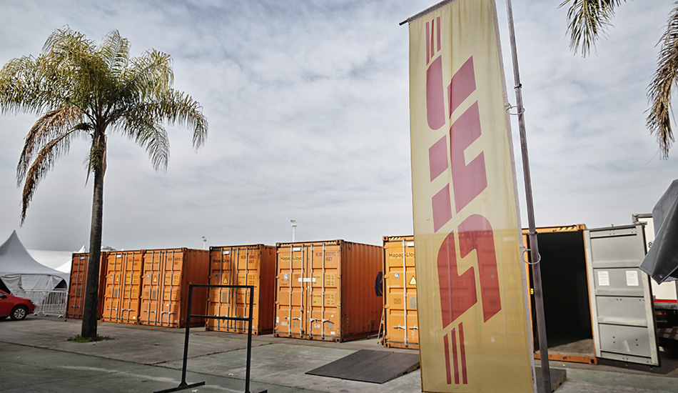 Contenedores de DHL con equipamiento del WTCC