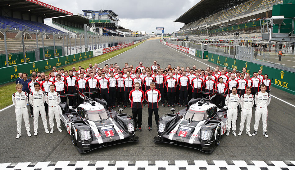 Equipo Porsche del WEC al completo