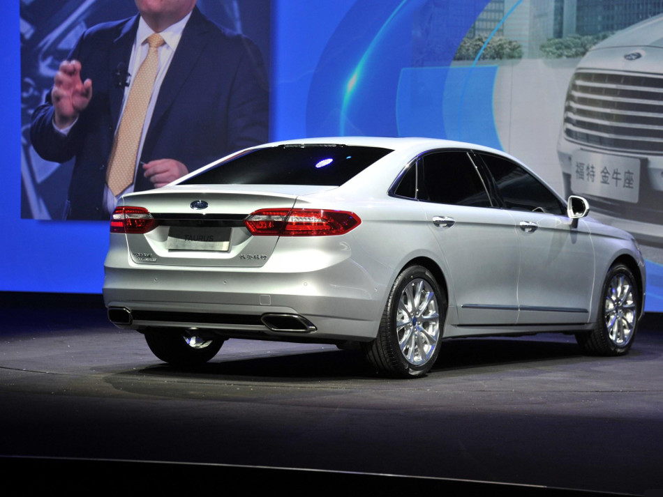 Ford Taurus parte trasera
