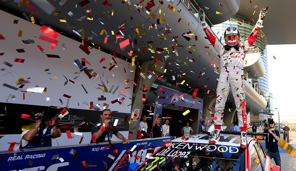 José María López celebra su título en 2016