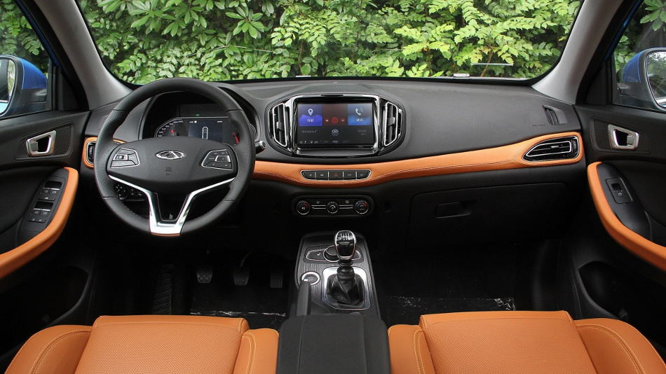 Tiggo interior
