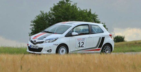 toyota yaris r1