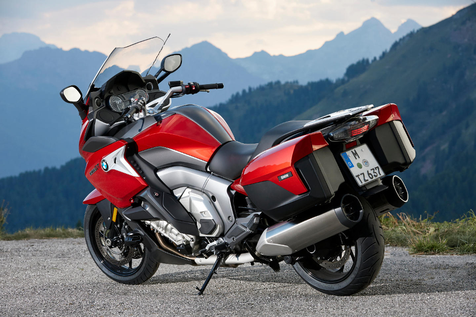 BMW trasera