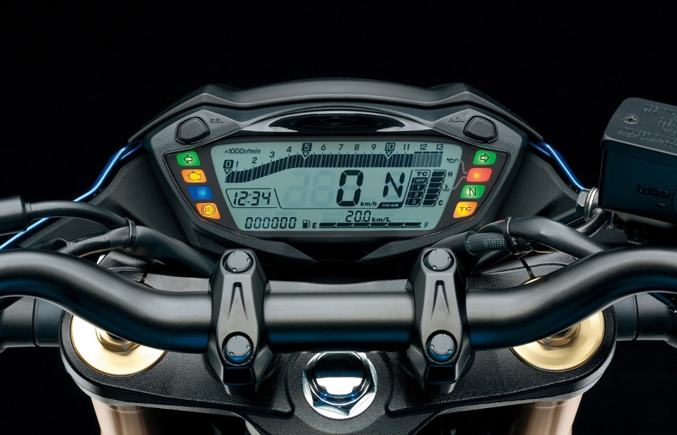 GSX-S750-4