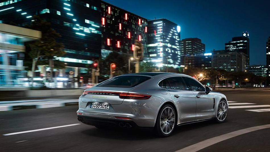 Panamera Hybrid-1