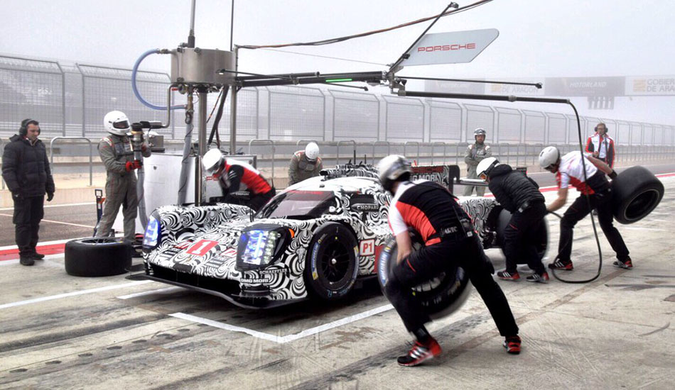 Pruebas de pit stops para Porsche