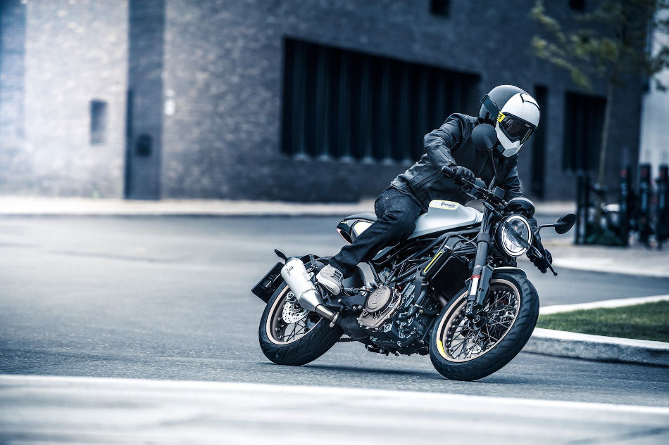 Husqvarna-4