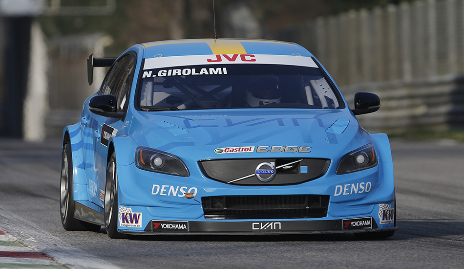 Néstor Girolami a los mandos del Volvo S60 Tc1 Polestar en Monza
