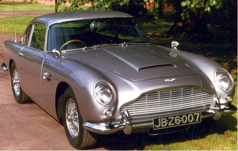 Aston Martin-7