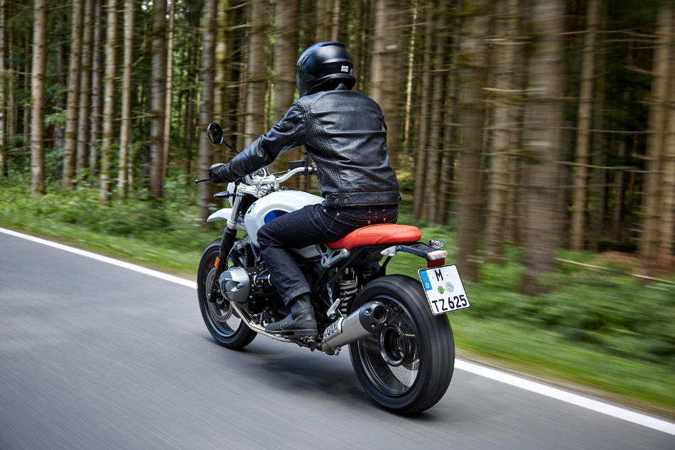 NineT parte trasera
