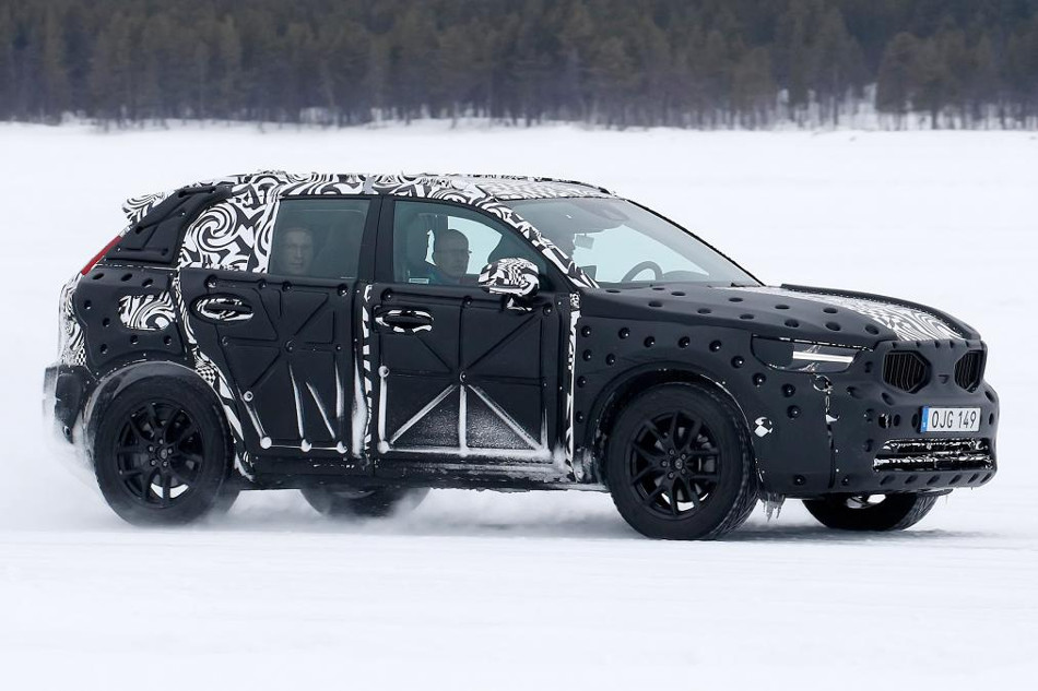 XC40-3