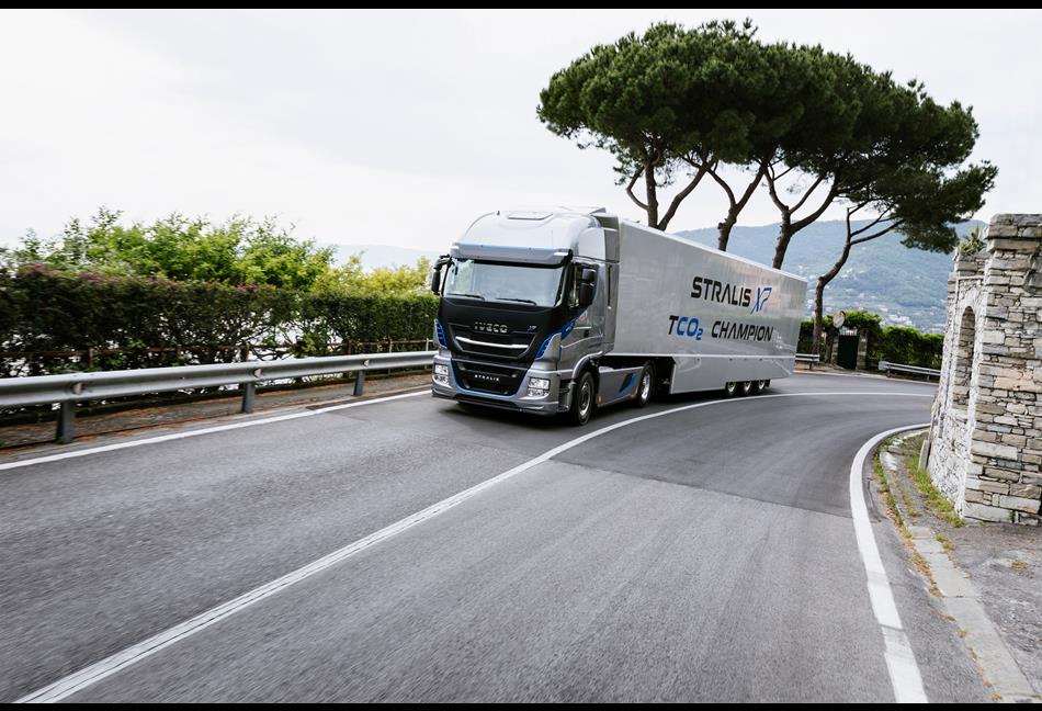 Iveco-3