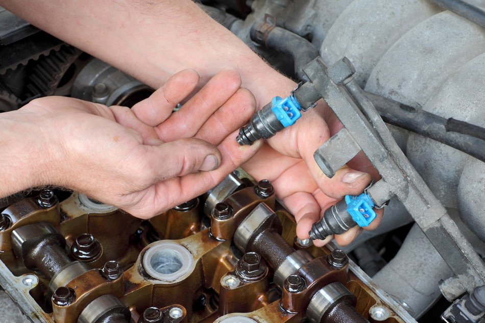 Los Inyectores, función y mantenimiento preventivo Motor y Racing
