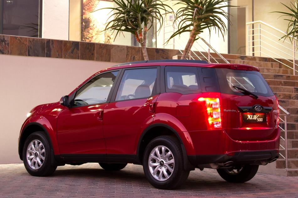 XUV500-2