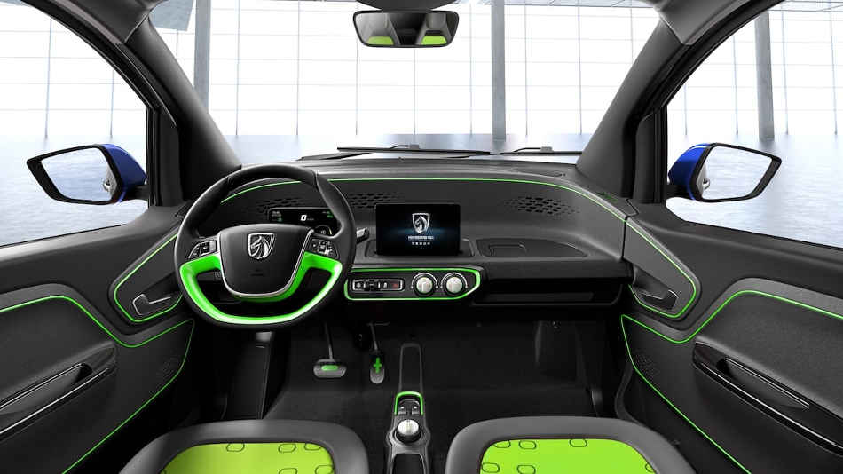 E100 interior