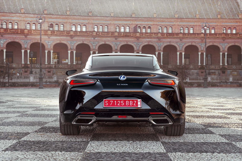 Lexus-2