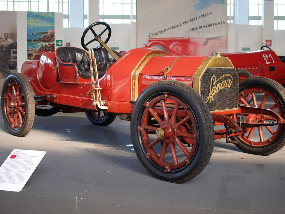 Lancia-1