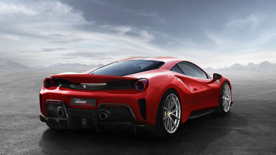 FERRARI 488-2