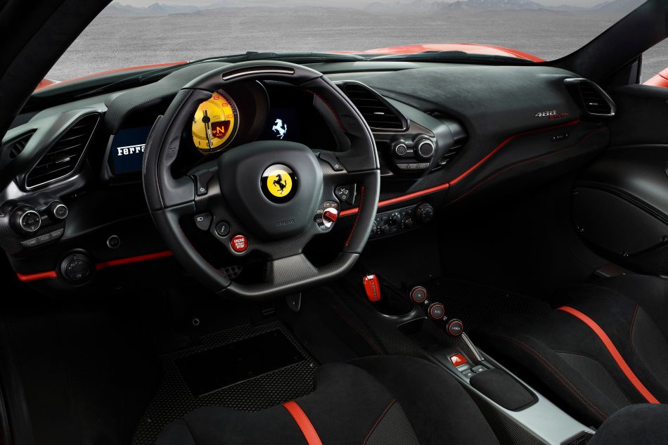FERRARI 488-4