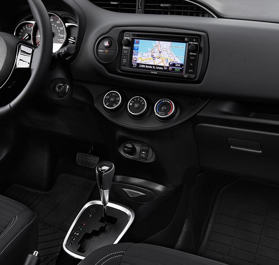 Yaris-5