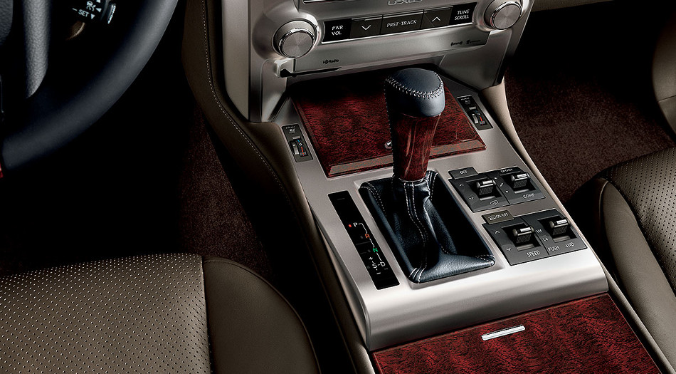 Lexus GX-6