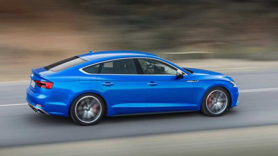 Audi RS5-1