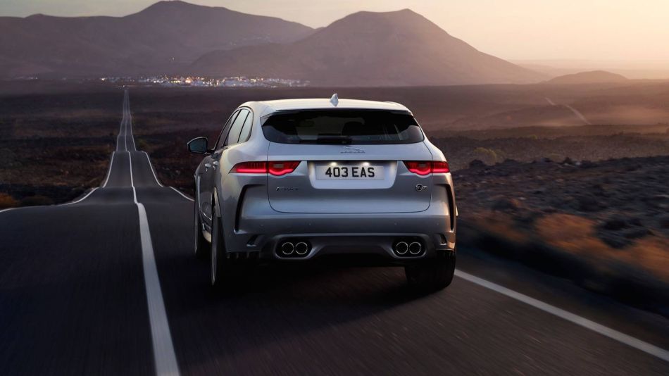 F-Pace-4