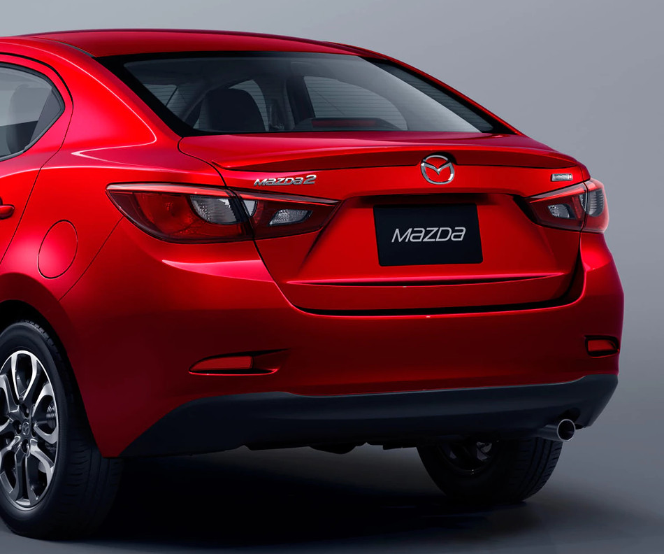 Mazda 2-1