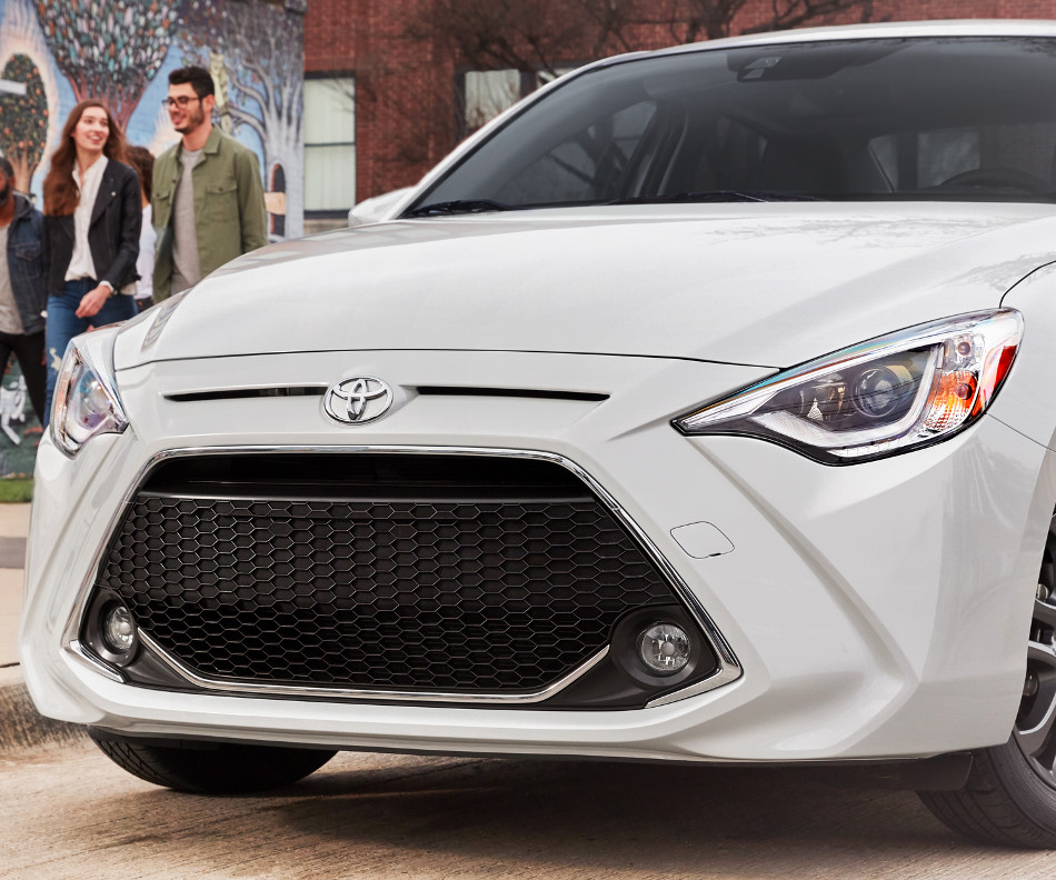 Yaris-2
