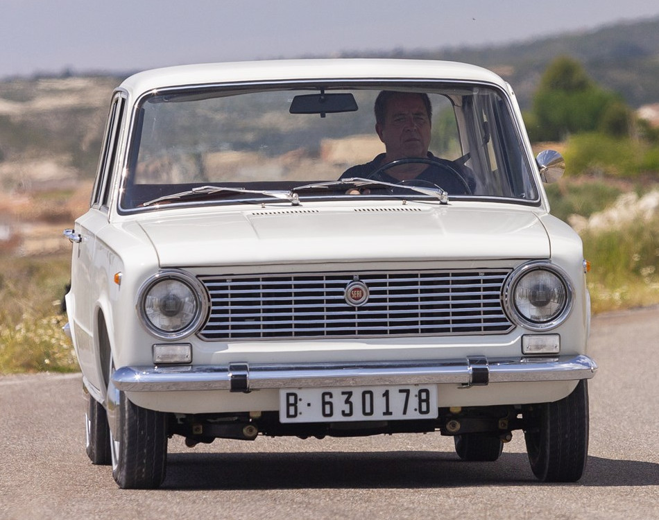 SEAT 124-2