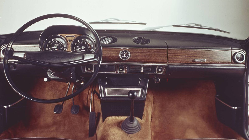SEAT 124-5