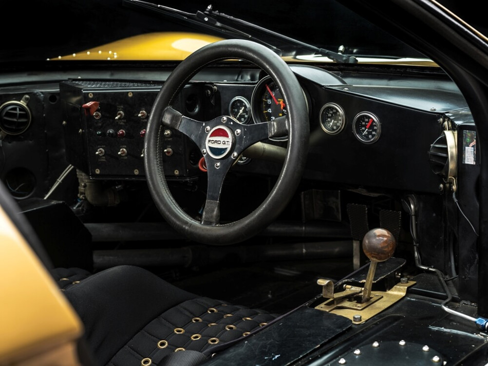 Ford GT 40-7