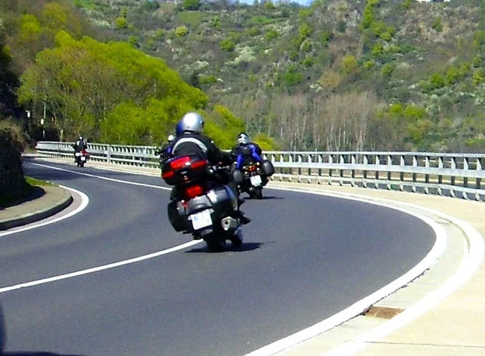 Motos-1
