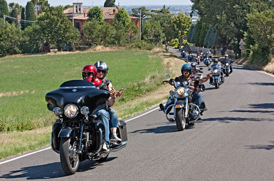 Motos-3