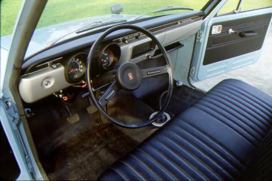 Hilux-2