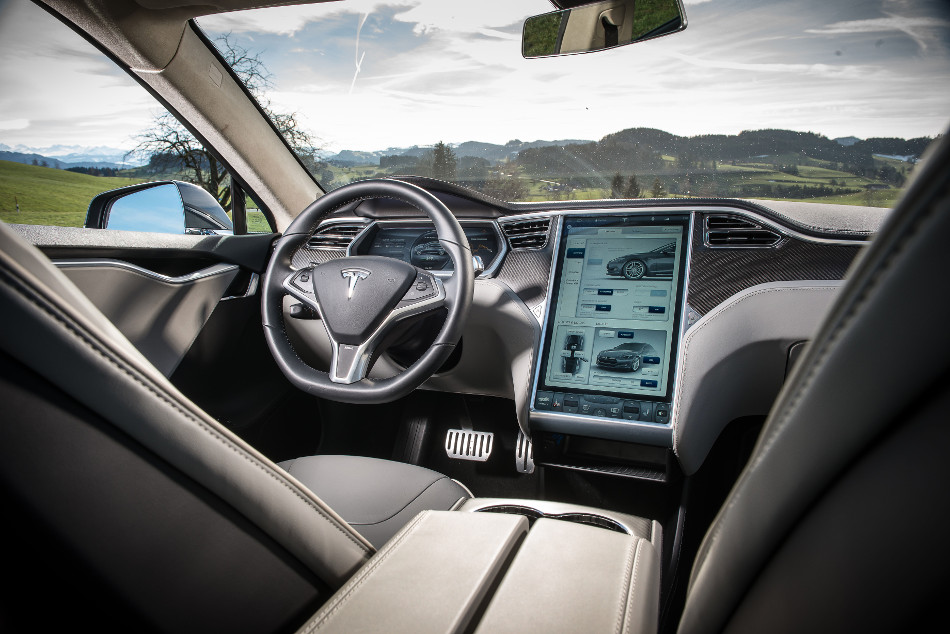 Tesla-4