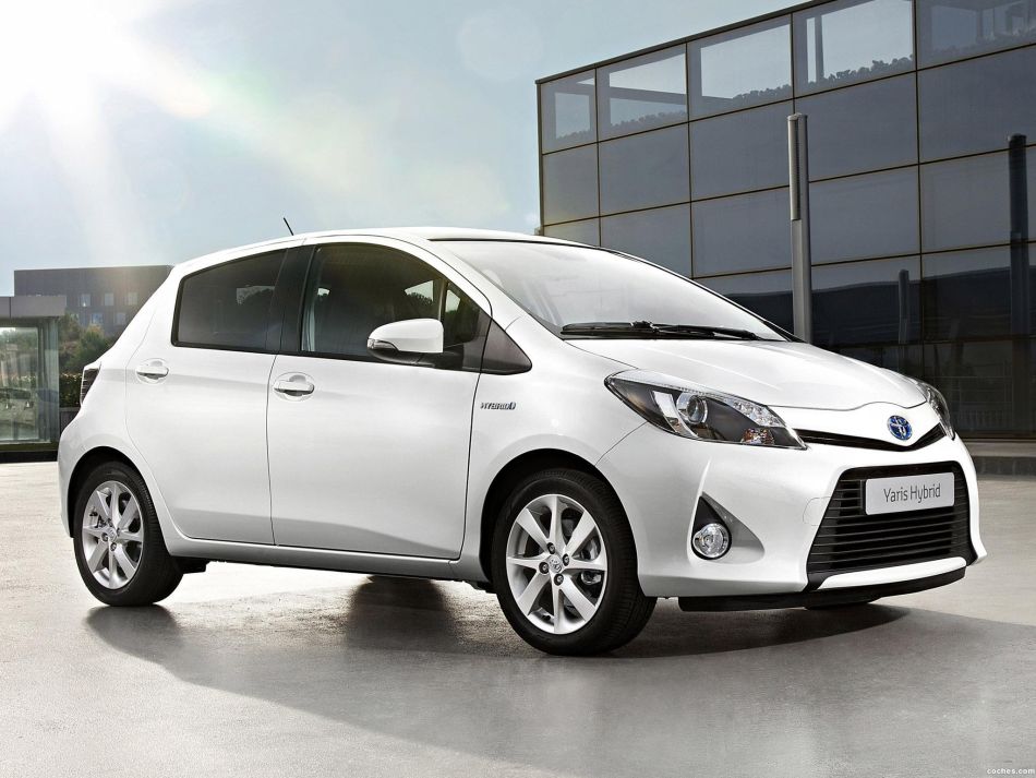 Yaris-4