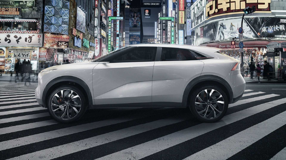 Infiniti lateral