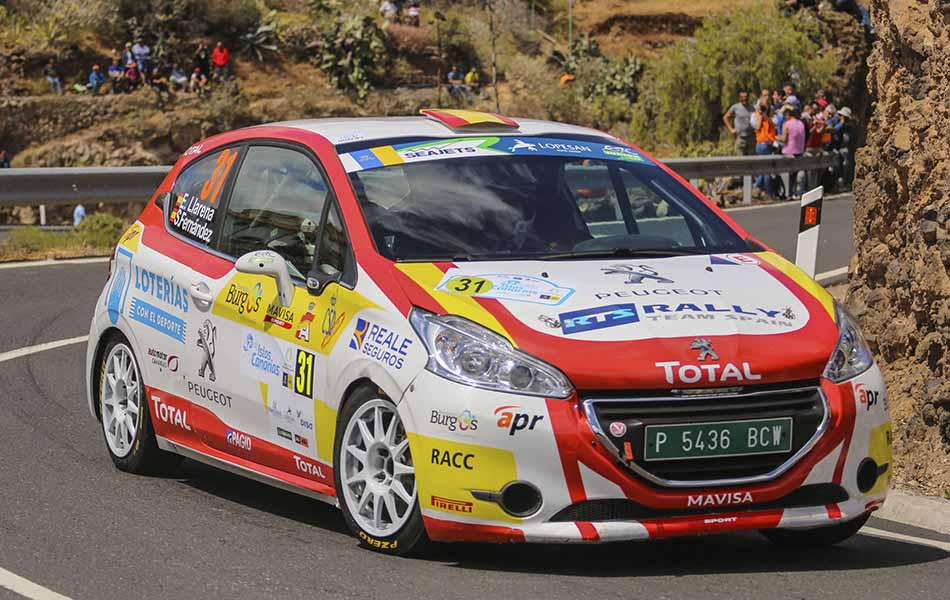 Efrén Llarena en el Rally Islas Canarias