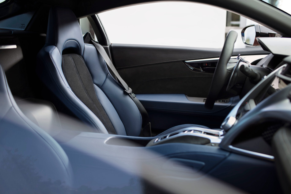 Acura-4