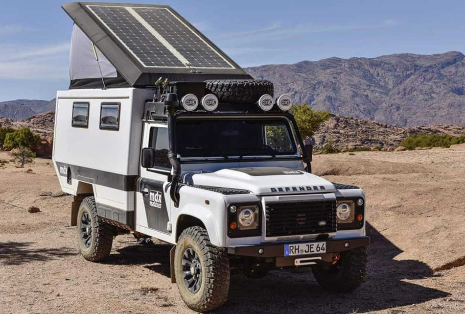 LandRover-1