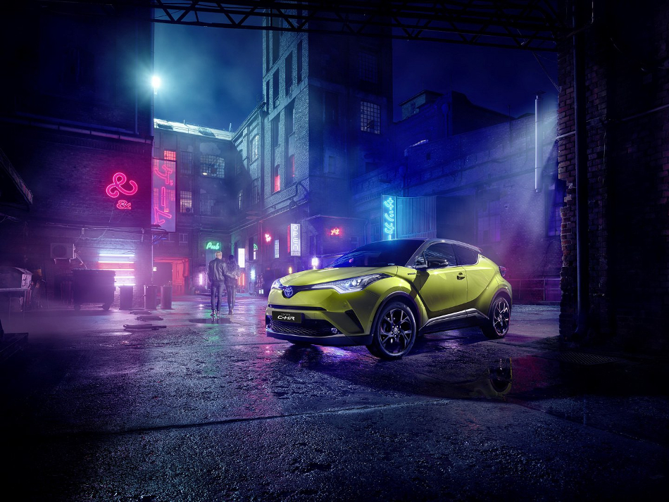 Toyota C-HR Neon Lime JBL 1