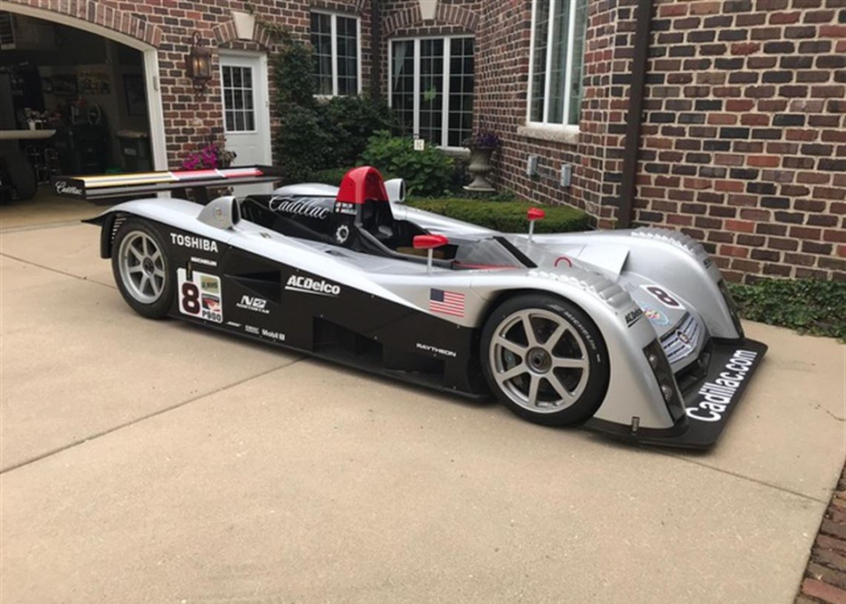 Cadillac-2