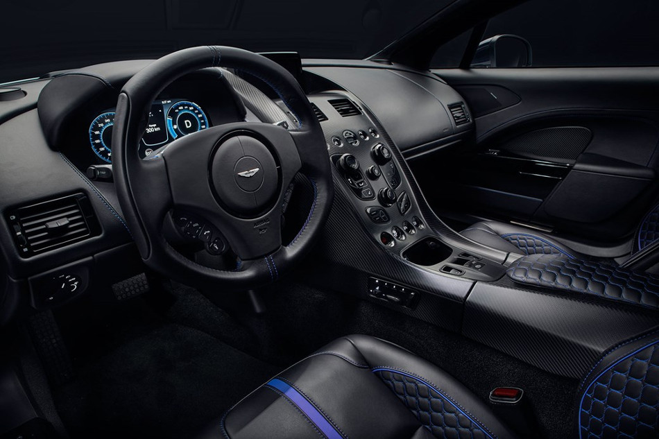 Aston Martin-4