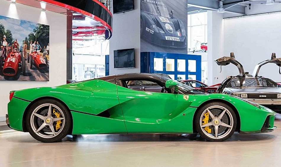 Ferrari-0
