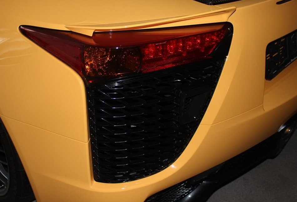 Lexus-2