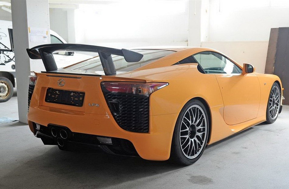 Lexus-3