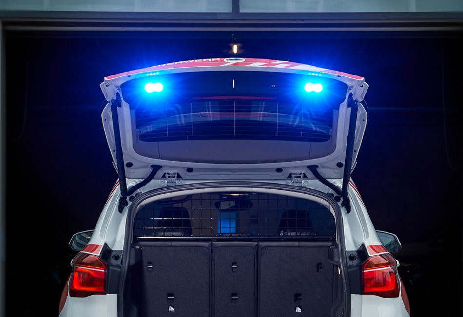 BMW-4